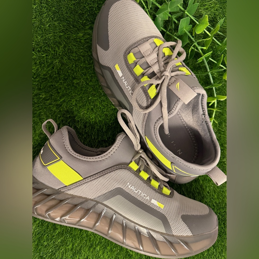 👟 Nautica Taupe and Neon Yellow Athletic Shoes SIZE 10